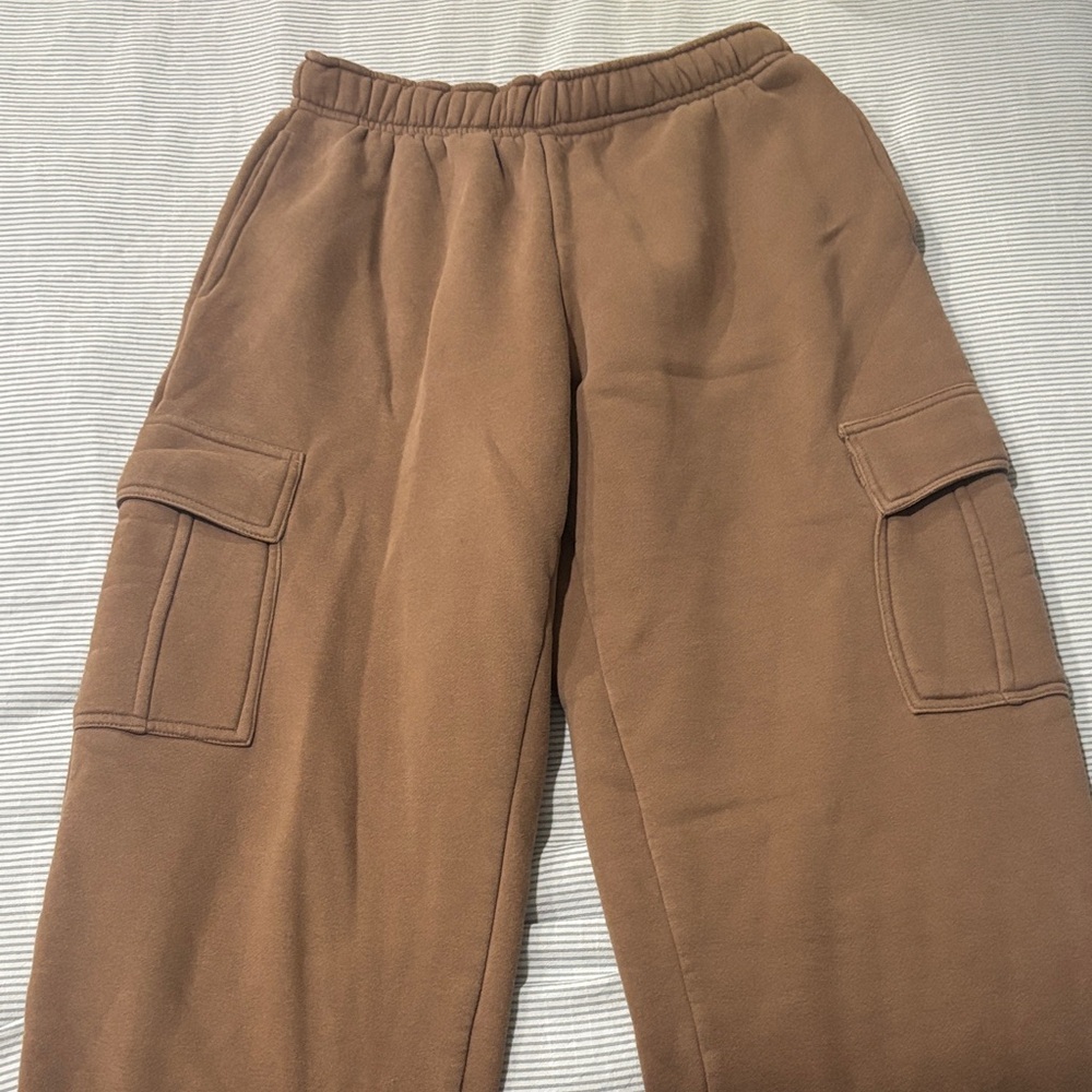 Thick cargo sweatpants